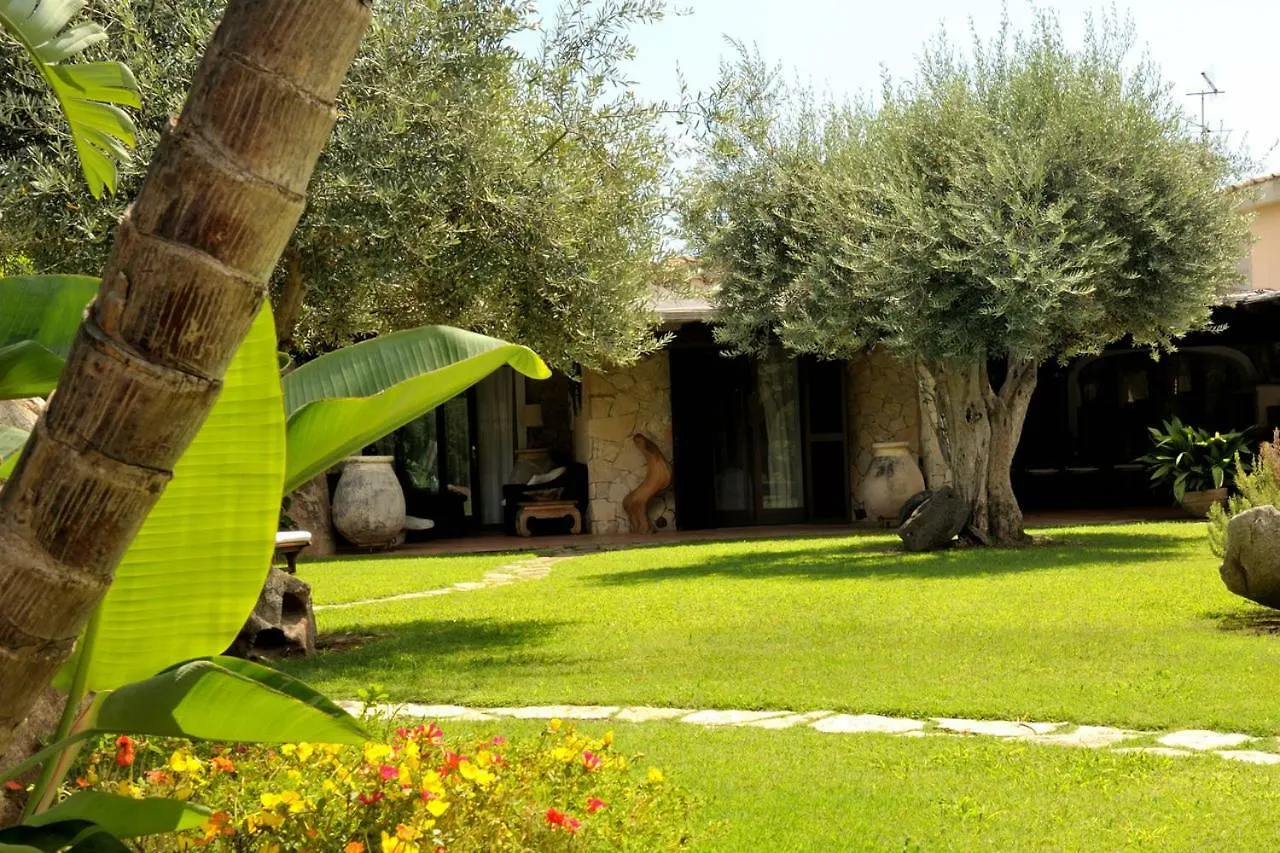 Villa Charlie Villasimius 0*,  Italy